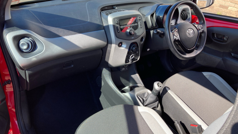 Toyota Aygo 1.0 VVT-i X-Play 3dr Petrol Hatchback